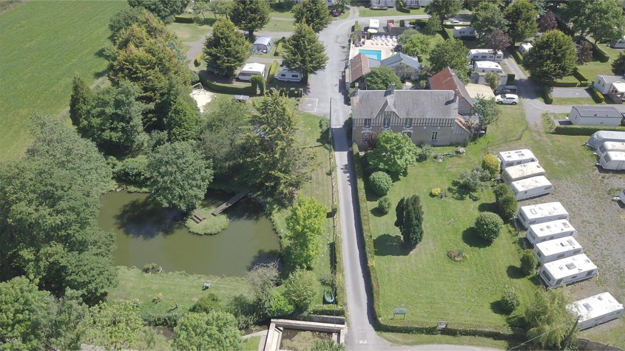 Camping Le Picard Tournieres Экстерьер фото